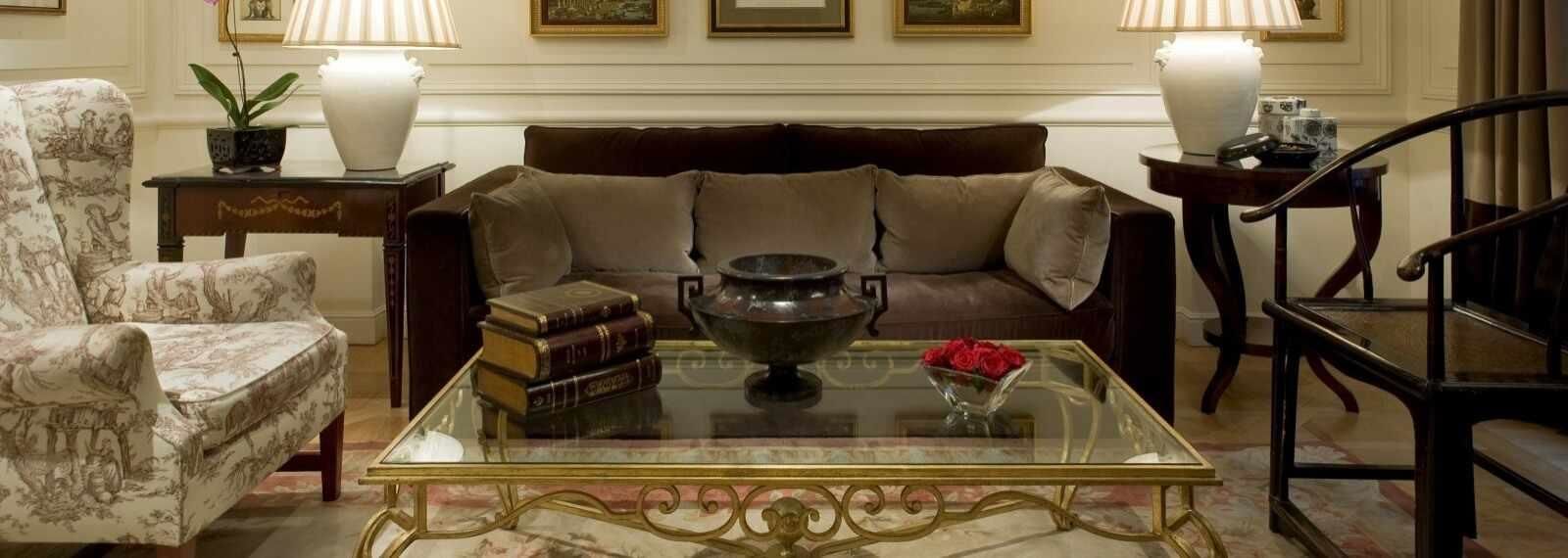 Hotel Francois 1er Paris - Details
